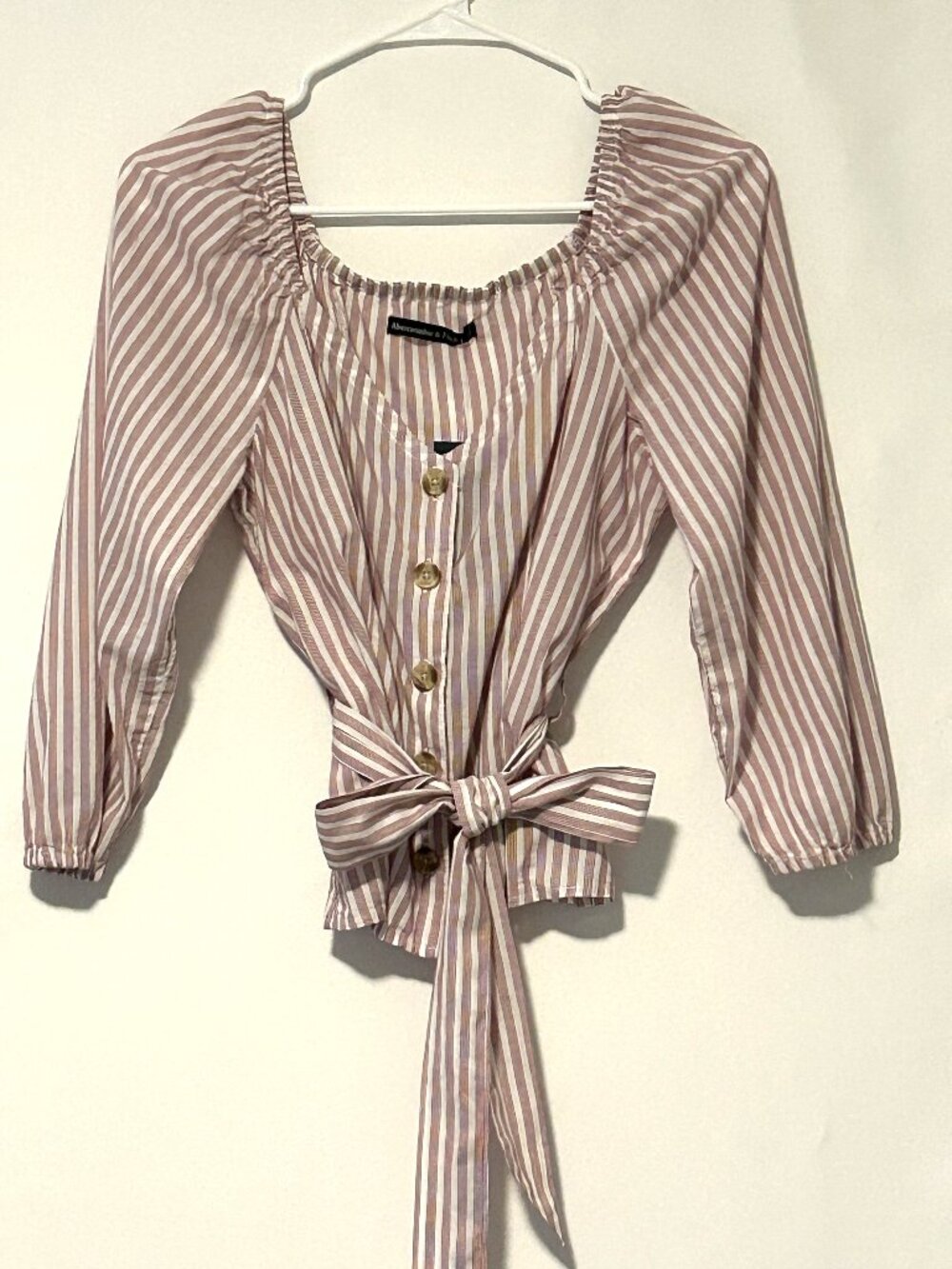 NWT Abercrombie & Fitch cotton blend pink & white striped v-neck blouse, size S